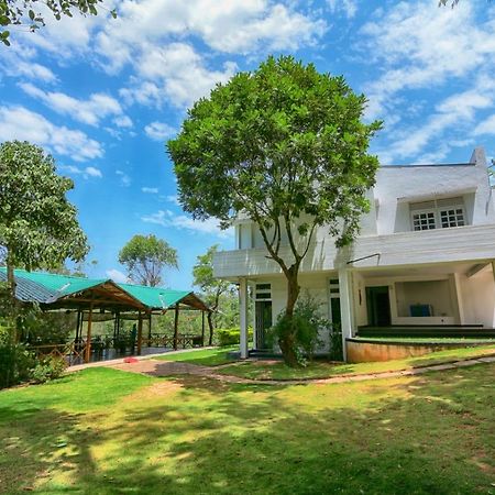 Homies Place - Bistro Bandarawela Bagian luar foto