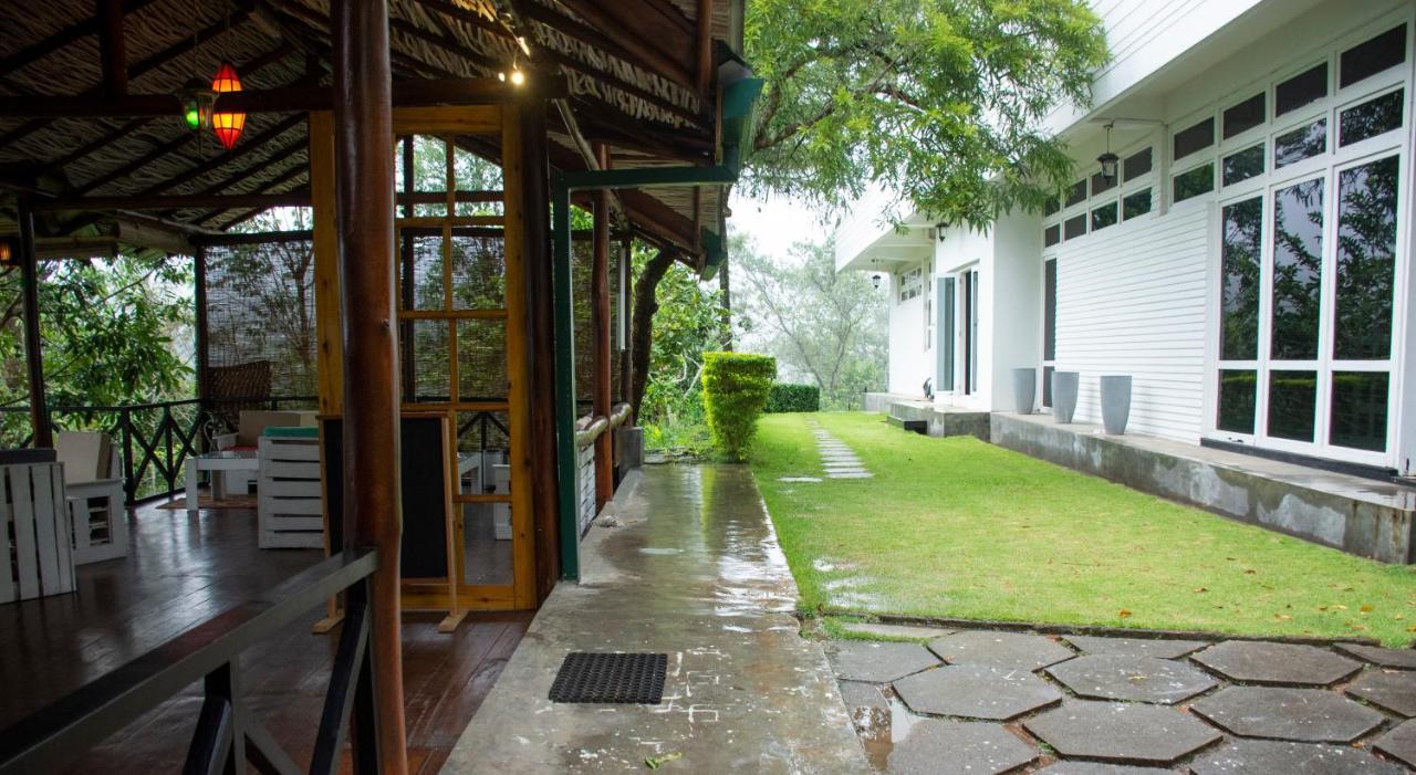 Homies Place - Bistro Bandarawela Bagian luar foto